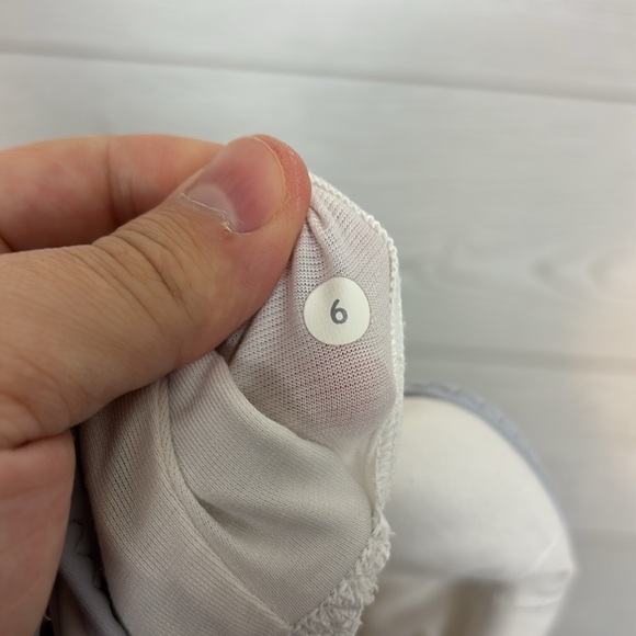 Lululemon White/Gray Workout Tank Top Size 6 - Picture 6 of 6